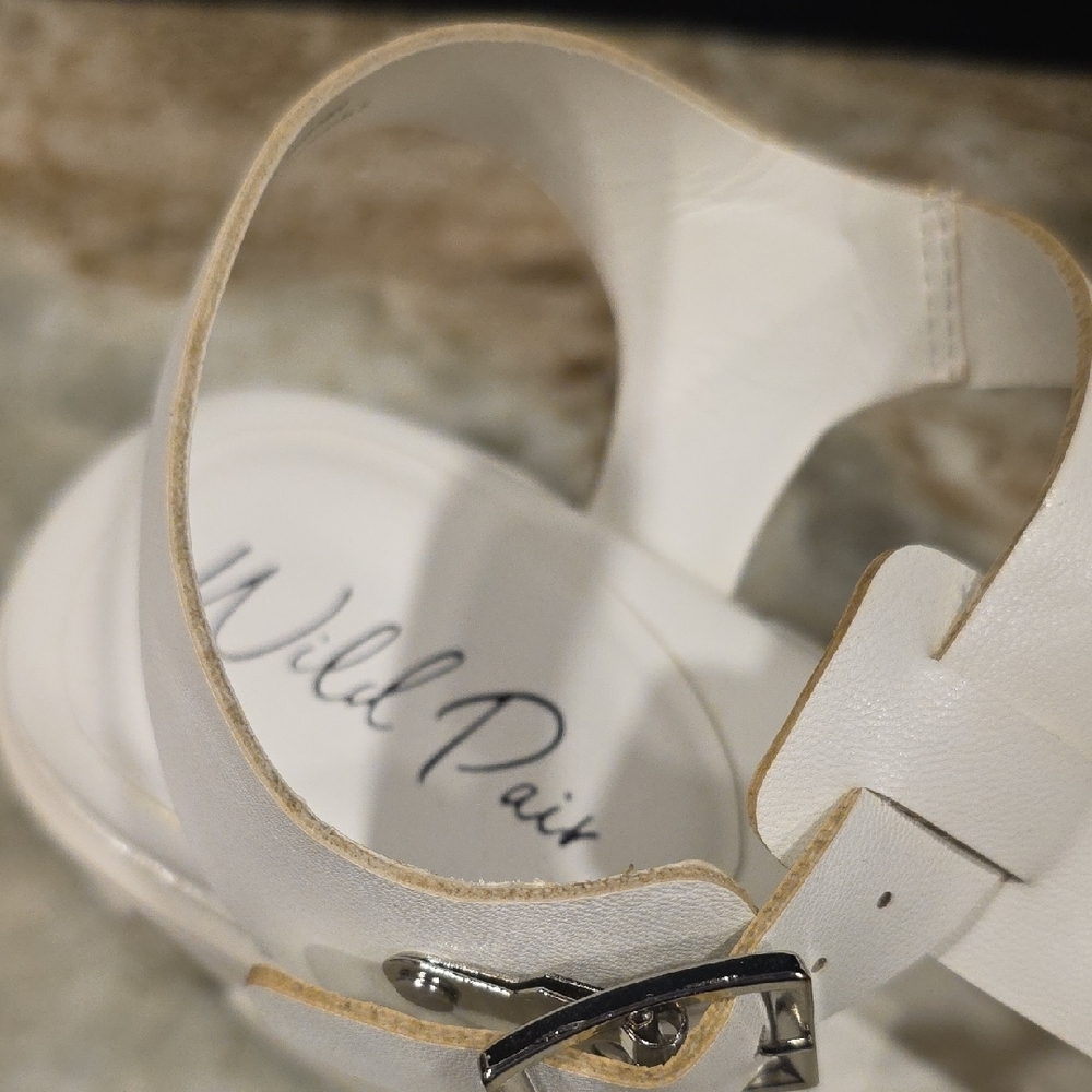 Wild Pair White Women's Sandals - Picture 4 of 5